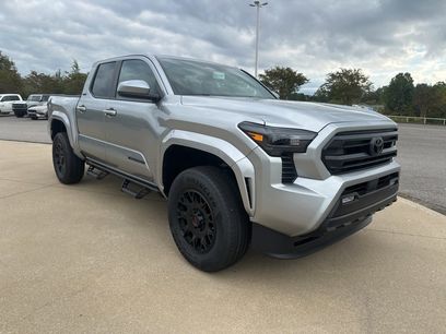 New 2025 Toyota Tacoma SR5