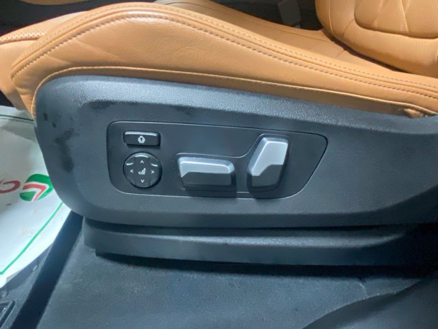 Used 2024 BMW X5 xDrive50e w/ Premium Package AWD/4WD image 12