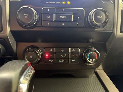 Used 2019 Ford F150 XLT w/ Equipment Group 302A Luxury image 35