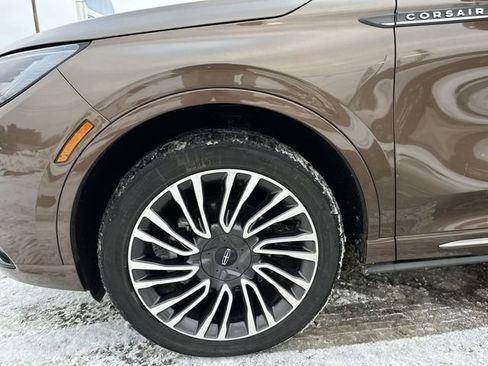 Used 2022 Lincoln Corsair Reserve w/ Sport Package image 11