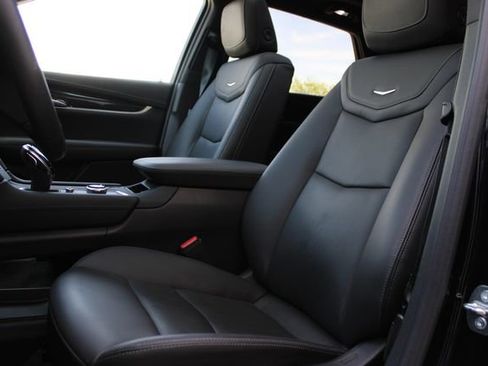 Used 2023 Cadillac XT5 Premium Luxury w/ Technology Package FWD image 20