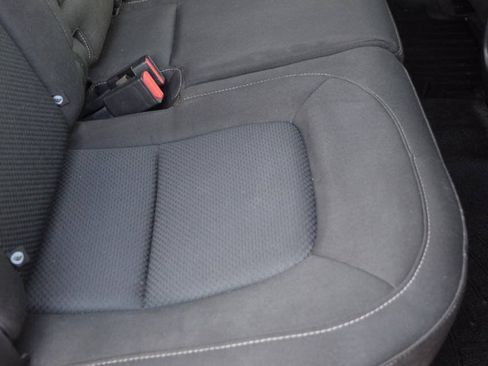 Used 2020 Chevrolet Colorado LT RWD image 43