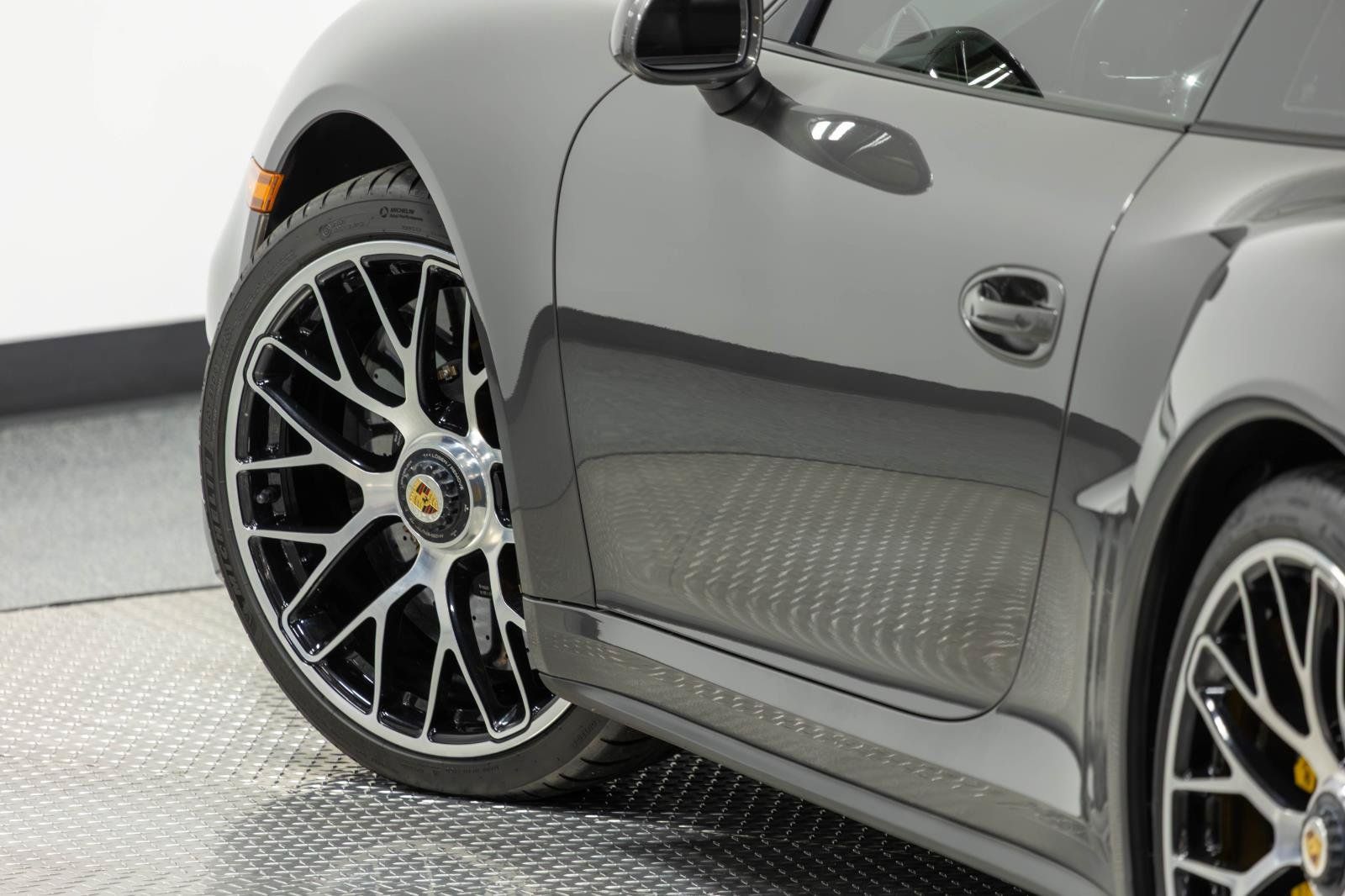 Used 2015 Porsche 911 Turbo S AWD/4WD image 33