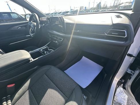 New 2026 Chevrolet Traverse LT w/ Midnight/Sport Edition image 30