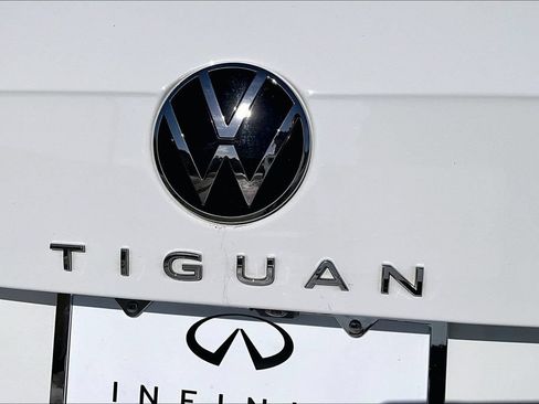 Used 2022 Volkswagen Tiguan S FWD image 8
