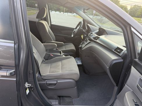 Used 2012 Honda Odyssey EX image 11