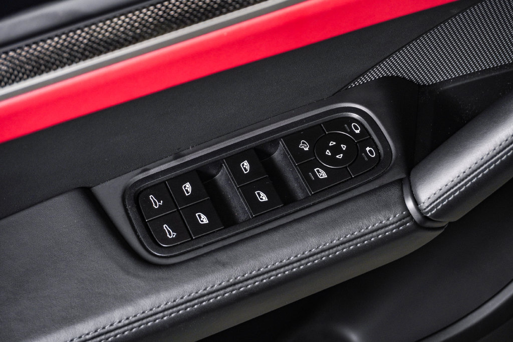Certified 2026 Porsche Cayenne Coupe AWD/4WD image 26