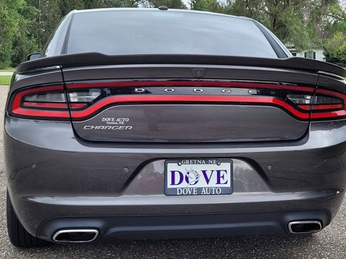 Used 2020 Dodge Charger SXT image 5