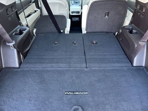 Used 2020 Hyundai Palisade Limited image 16
