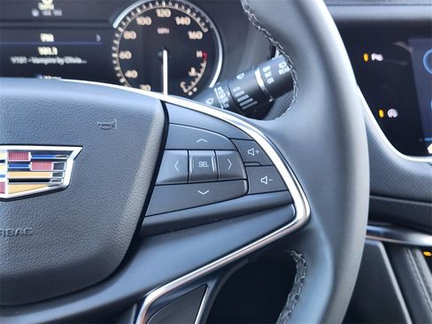 New 2026 Cadillac XT5 Luxury image 27