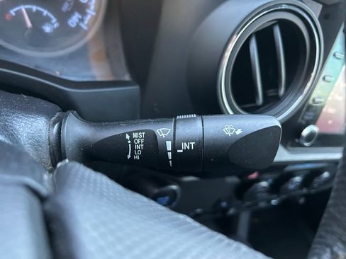 Used 2021 Toyota Tacoma TRD Sport image 20