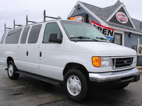 Used 2003 Ford E-350 and Econoline 350 XL RWD image 1