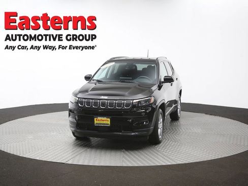 Used 2022 Jeep Compass Latitude w/ Convenience Group AWD/4WD image 54