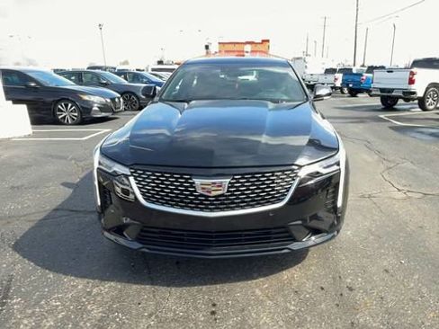 Used 2025 Cadillac CT4 Premium Luxury AWD/4WD image 3