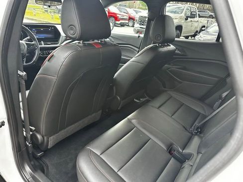 Used 2024 Chevrolet Trax RS w/ Driver Confidence Package image 19