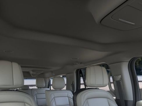 New 2026 Lincoln Navigator L Premier AWD/4WD image 22