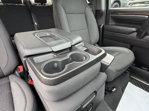 Used 2024 Chevrolet Silverado 3500 LT image 34