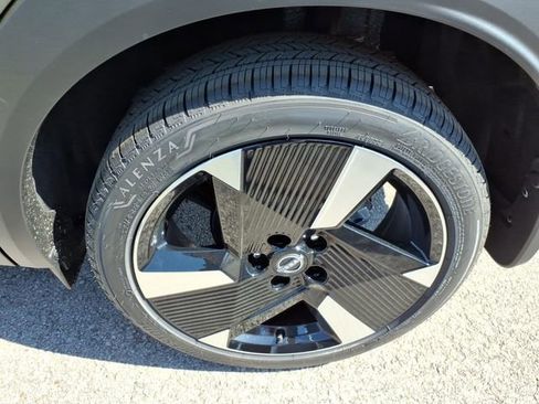 New 2026 Nissan Kicks SR FWD image 4