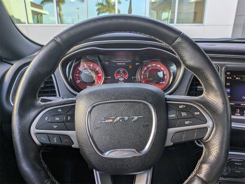 Used 2015 Dodge Challenger SRT Hellcat image 25