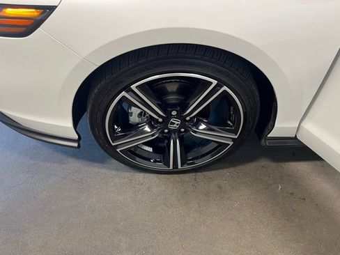 Used 2025 Honda Accord Sport image 30