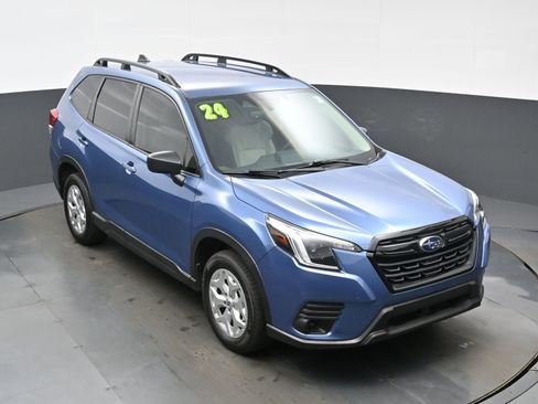 Used 2024 Subaru Forester AWD/4WD image 35