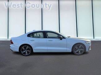 Used 2020 Volvo S60 T5 R-Design video 2