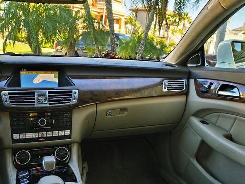 Used 2012 Mercedes-Benz CLS 63 AMG image 56