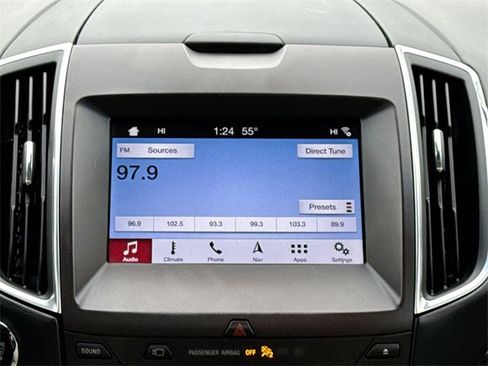 Used 2019 Ford Edge Titanium w/ Equipment Group 301A image 28