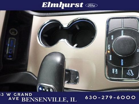 Used 2015 Jeep Grand Cherokee Limited w/ Luxury Group II image 22