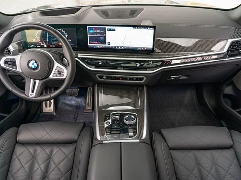 Used 2025 BMW X5 M60i AWD/4WD image 23