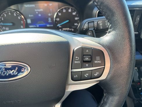 Used 2021 Ford Explorer Limited w/ Equipment Group 301A image 13
