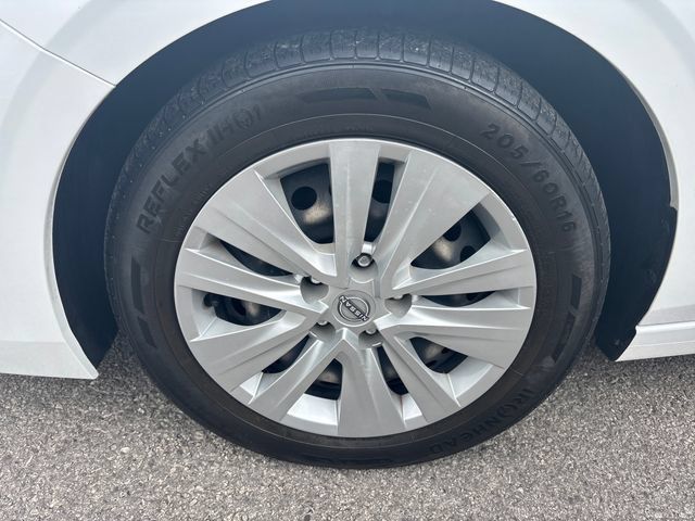 Used 2024 Nissan Sentra S FWD image 24