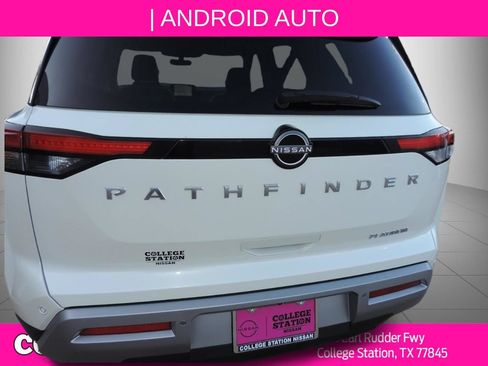 Certified 2024 Nissan Pathfinder Platinum w/ Cargo Package FWD image 11