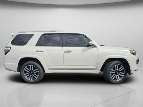 Used 2021 Toyota 4Runner Limited AWD/4WD image 28