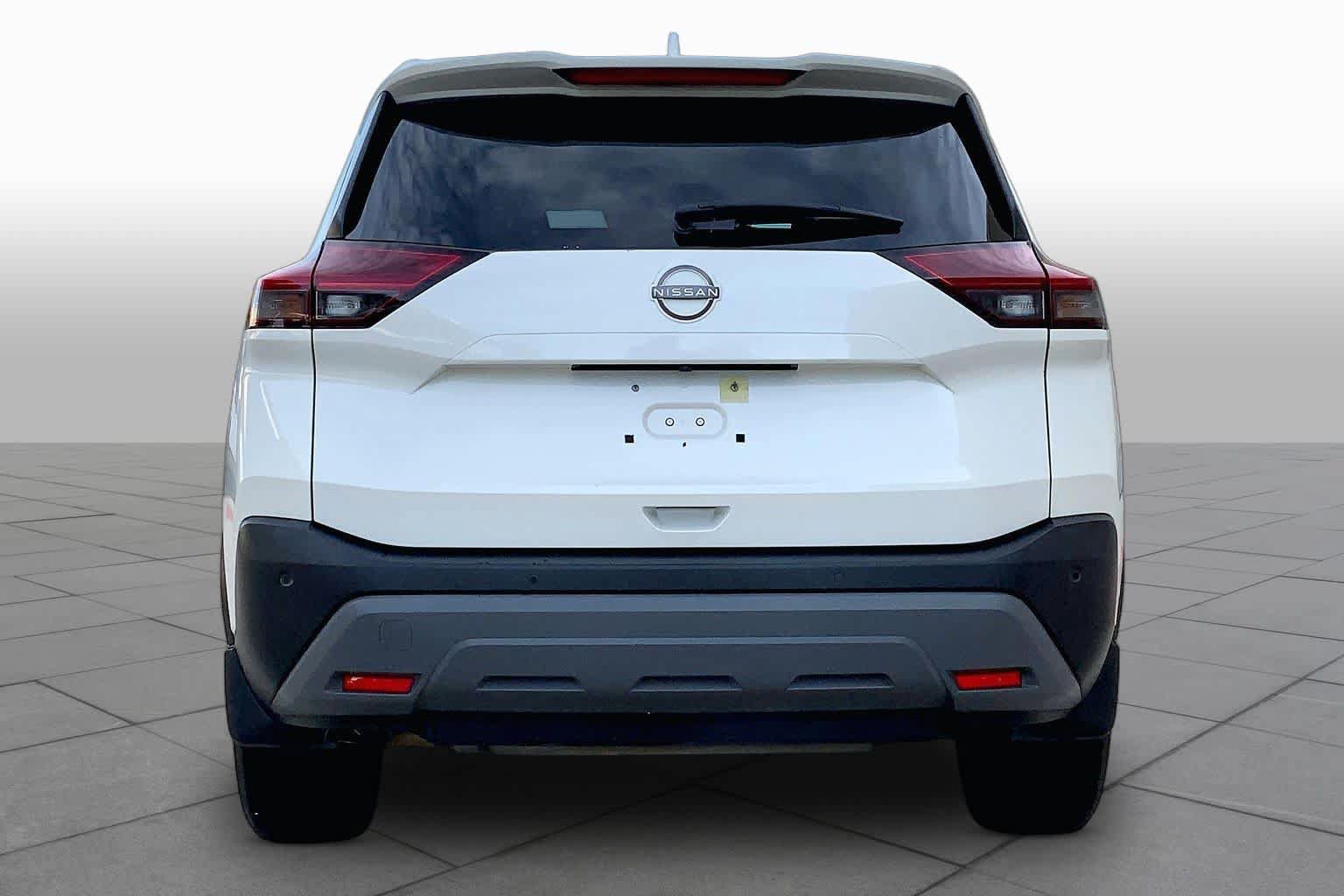 Used 2023 Nissan Rogue SV FWD image 5