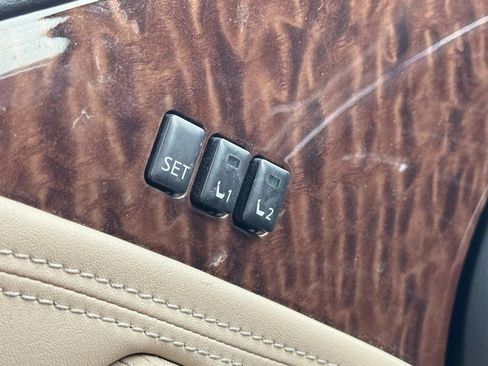 Used 2017 Nissan Armada SL AWD/4WD image 16