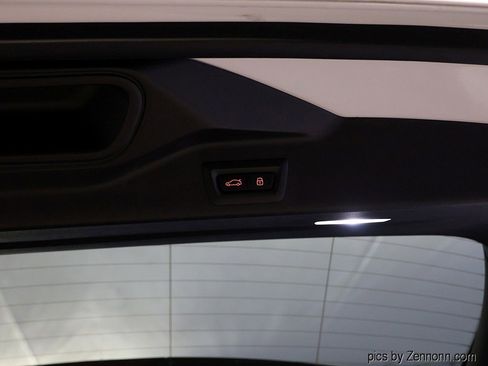 Certified 2025 BMW X5 xDrive40i w/ Climate Comfort Package image 33