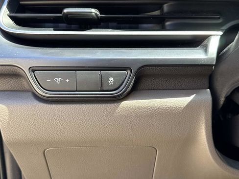 Used 2025 Kia Carnival LXS image 33