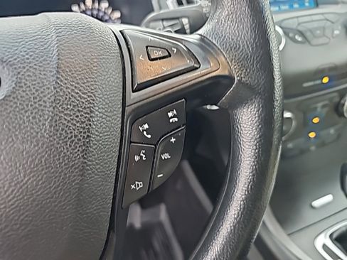 Used 2018 Ford Edge SE w/ Cargo Accessory Package image 21