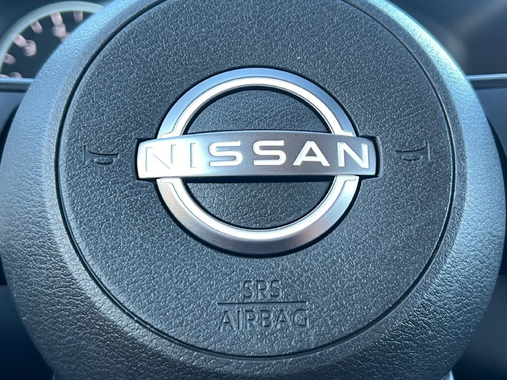Certified 2024 Nissan Rogue SV FWD image 5