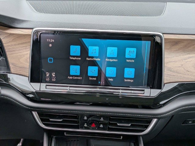 New 2026 Volkswagen Atlas SE FWD image 19