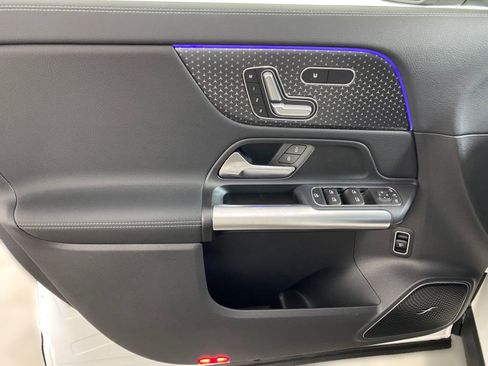 Used 2026 Mercedes-Benz GLA 250 4MATIC image 11