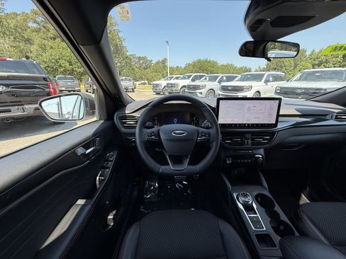 Used 2023 Ford Escape ST-Line w/ Tech Pack #1 AWD/4WD image 12