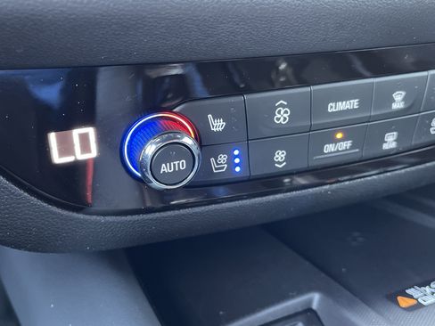 Used 2023 Buick Enclave Premium w/ LPO, Floor Liner Package image 32