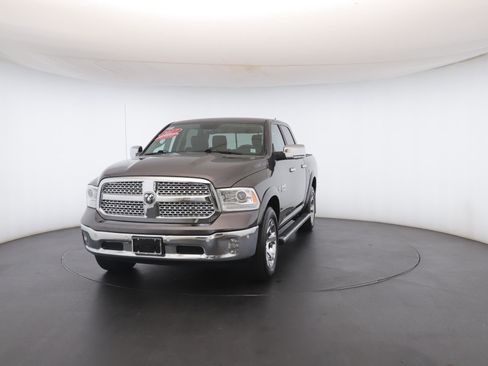 Used 2017 RAM 1500 Laramie w/ Convenience Group image 40