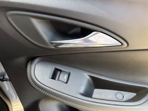 Used 2023 Buick Encore GX Select w/ Sport Touring Package FWD image 33
