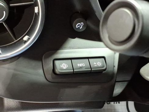 Used 2020 Chevrolet Camaro ZL1 image 18