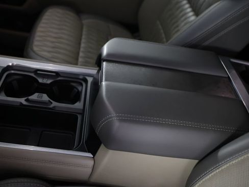 Used 2025 Ford F250 Platinum w/ Platinum Plus Package AWD/4WD image 40