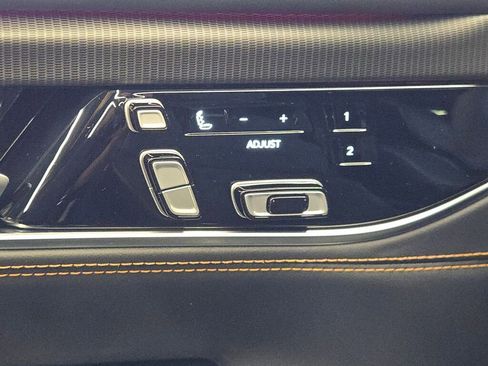 New 2025 Jeep Grand Wagoneer Series III w/ Rear Seat Video Group 1 image 23