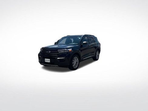 Used 2020 Ford Explorer XLT w/ Equipment Group 202A AWD/4WD image 1